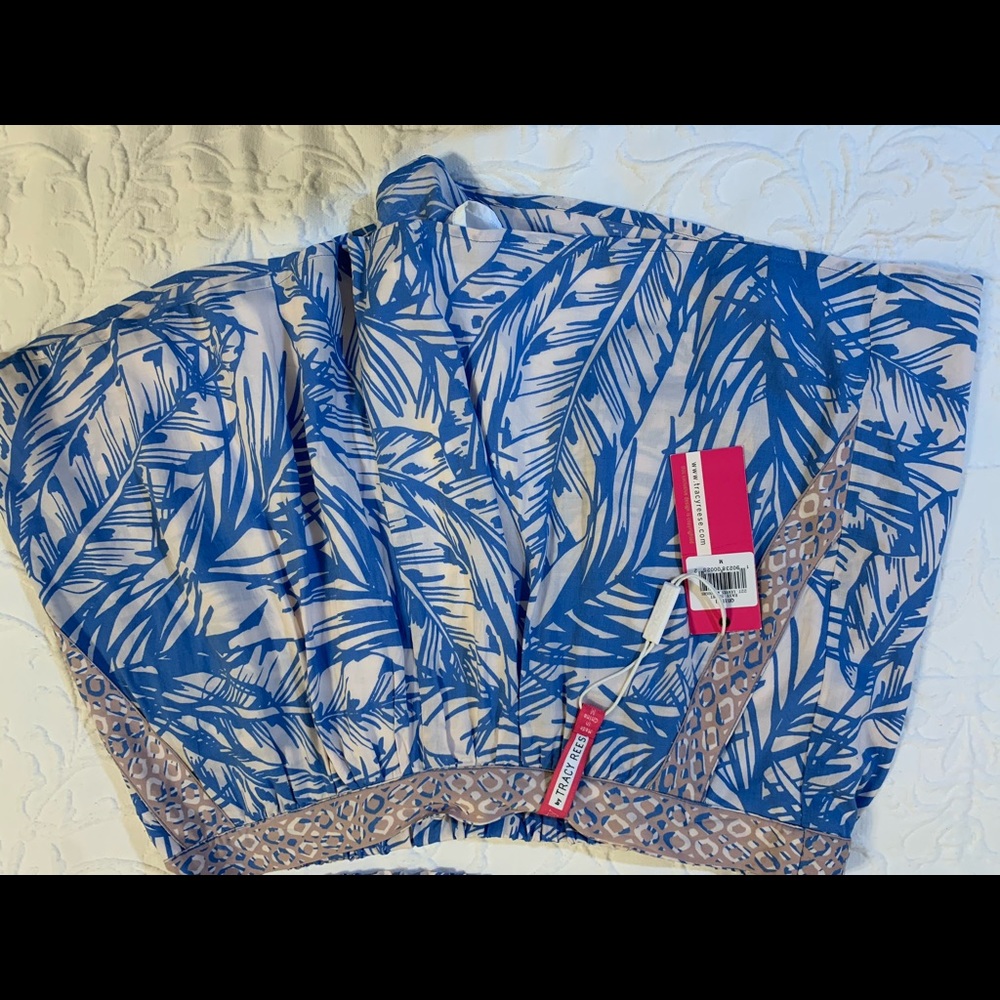 Set - Picture 3 of 4